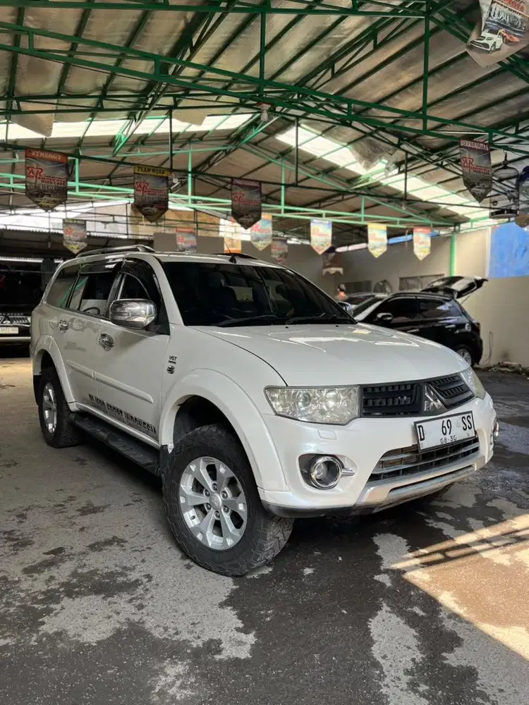dp20jt Mitsubishi Pajero Sport 2.5 Dakar 4x4 vnt 2014 AT 2015 fortuner