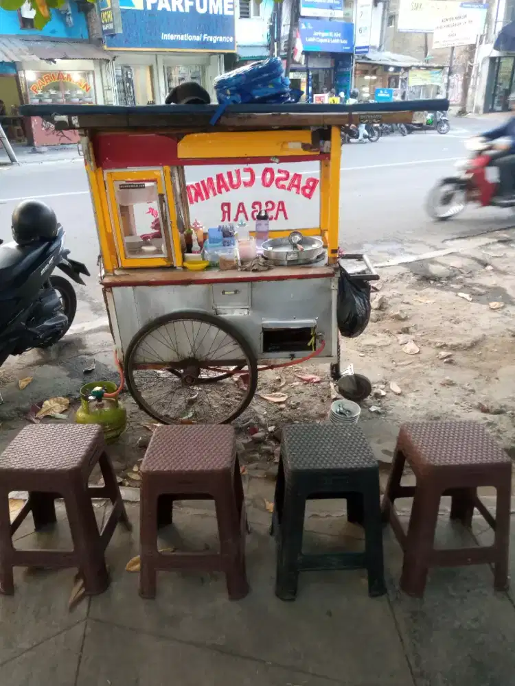 Grobak bakso cuanki