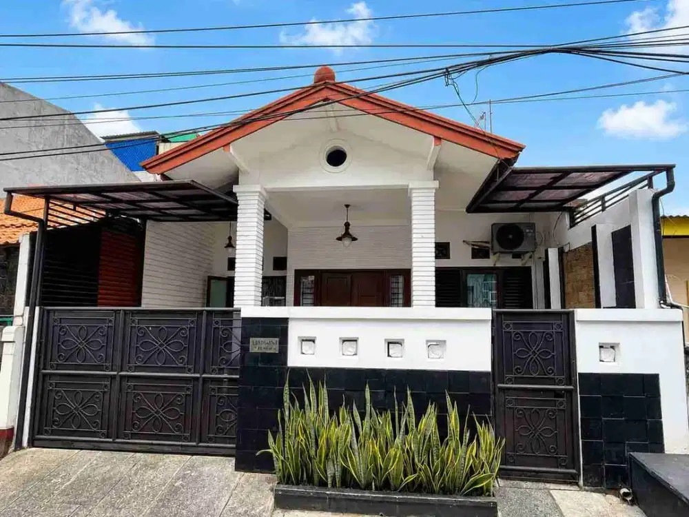 DIJUAL – Rumah Hook 1,5 Lantai Siap Huni Bebas Banjir Dekat Tol Becakayu