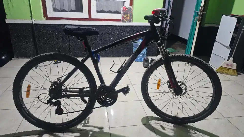 Sepeda MTB 27,5 M Detroit United