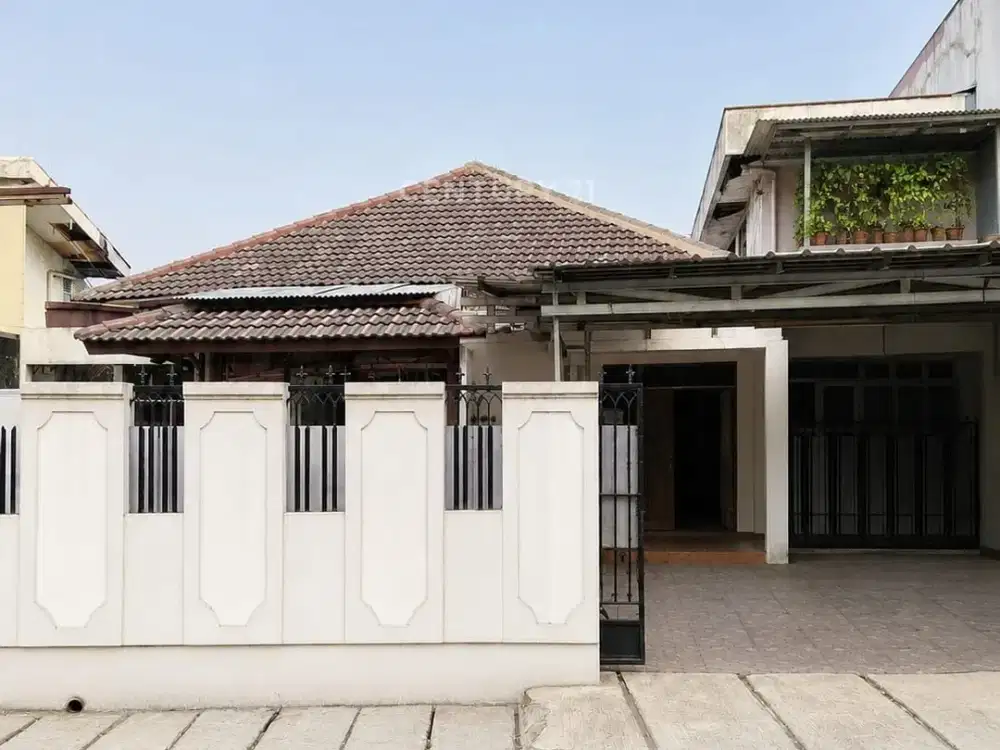Dijual Rumah Strategis Di Pejaten Pinggir Jalan Untuk Kost Kafe