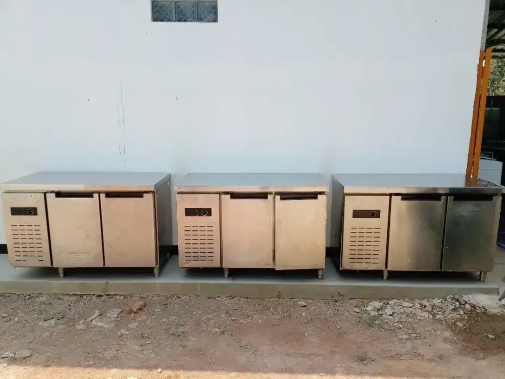 undercounter kichen freezer