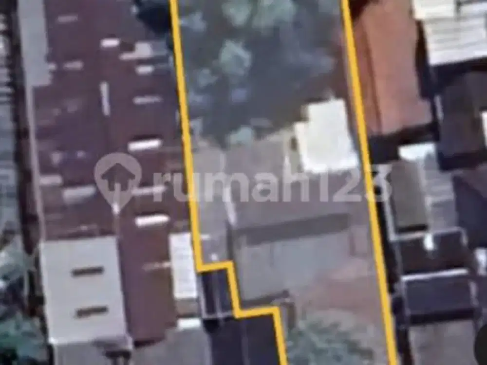 Tanah Bonus Rumah Lama Simpangan 2 Mobil Cemani Solo