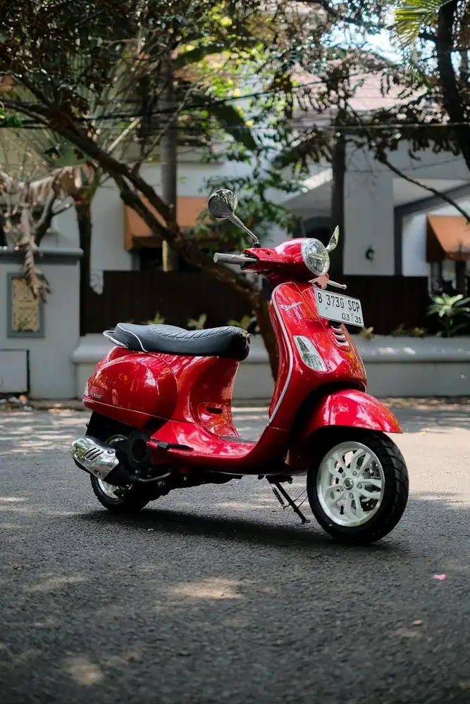 Vespa LX 150 iGet LED Rare Colour