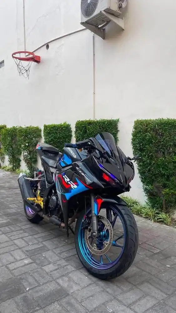 Cbr 150 R 2019.