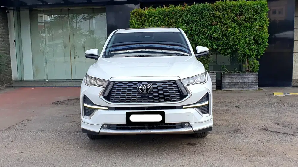 Km 41rb toyota kijang innova zenix q hybrid modelista tss 2024 putih
