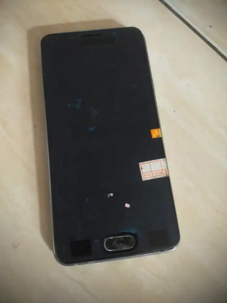 Samsung 310/A3 (2017)Rusak layar kaca Lcd.