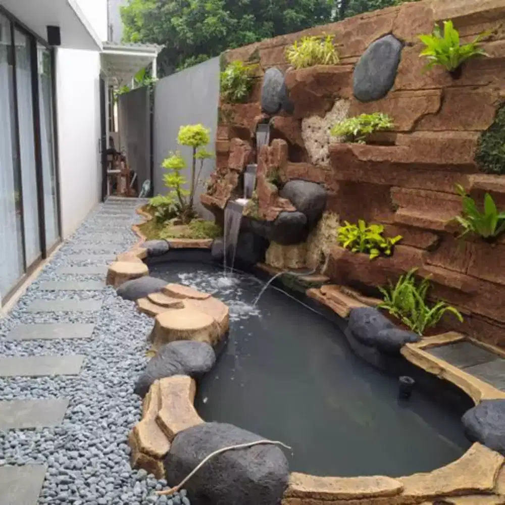 Pembuatan kolam koi,