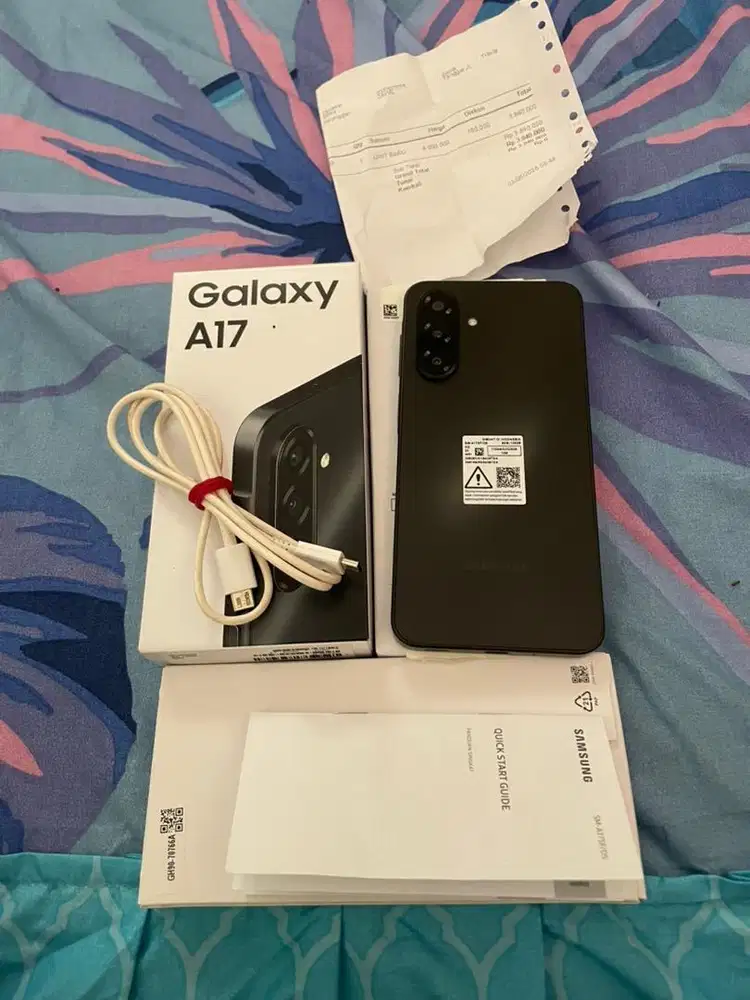 Samsung A17 SEIN 8/128 Garansi Aktif lengkap/Mulus like new