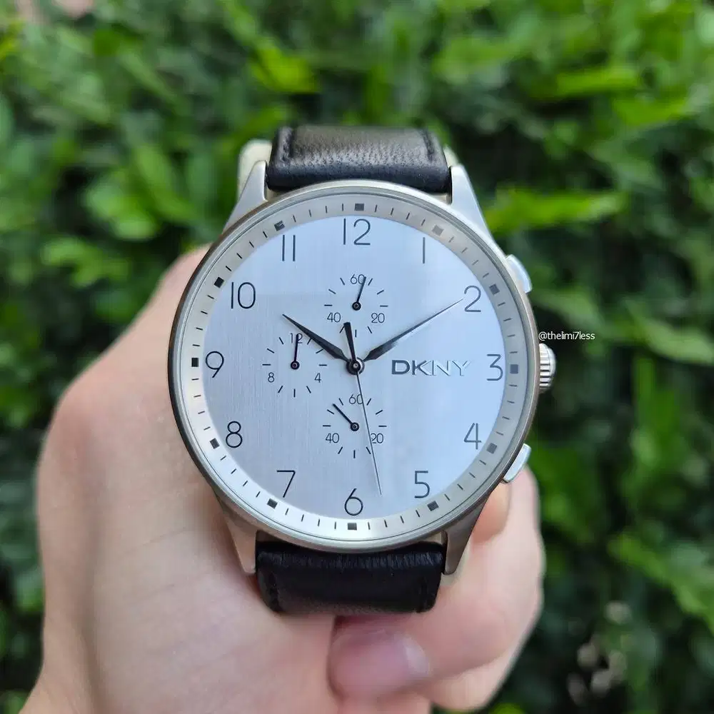 Jam tangan DKNY quartz chronograph ref NY-1124