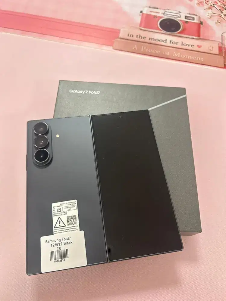 Samsung Z fold 7 ram 12/512 like new