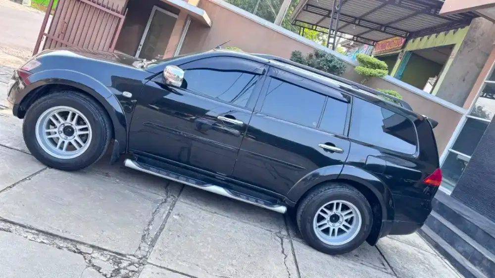 Pajero Exceed Matic 4x2 original