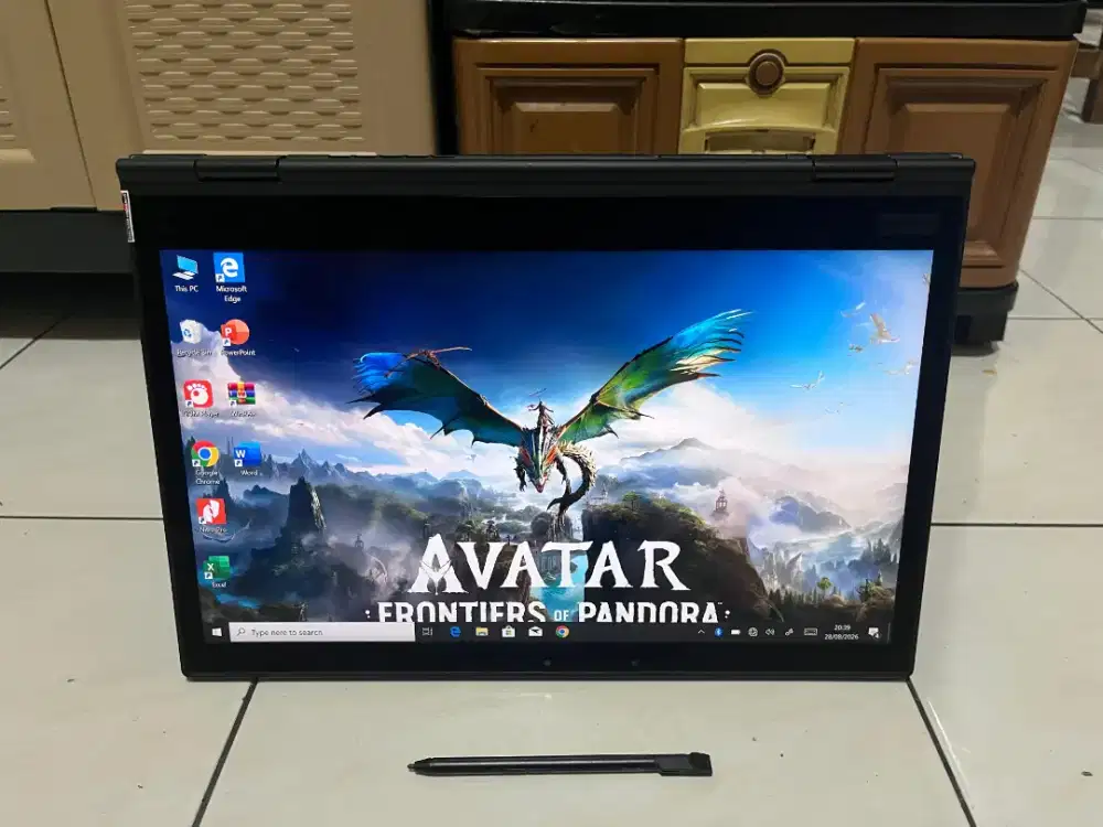 Dijual Lenovo thinkpad X1 Yoga intel core i5 gen8 ( ram 8/ssd 128 )