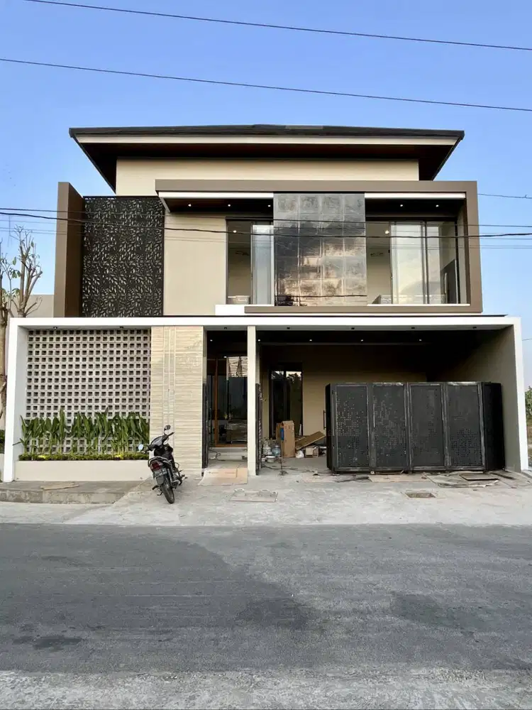 Rumah Hook Bonus Furniture dekat Jalan Raya Tajem