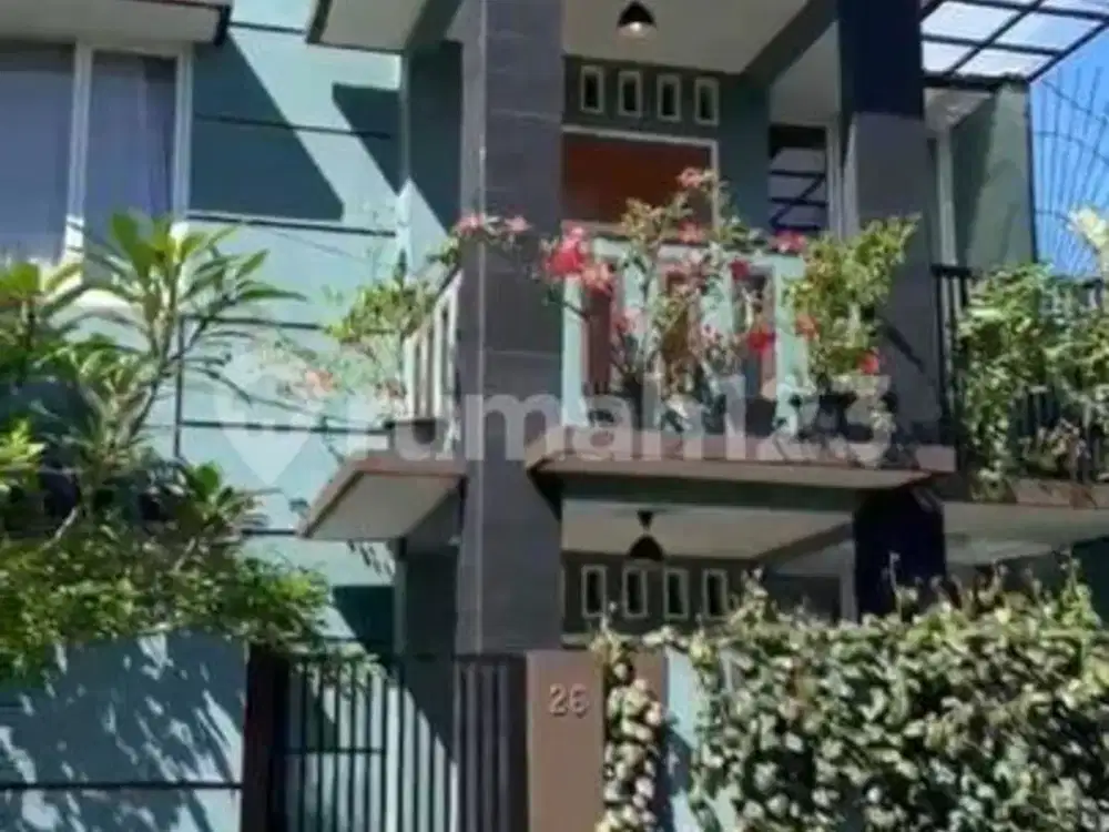 Rumah Bagus 2 Lantai Siap Huni di Taman Yasmin