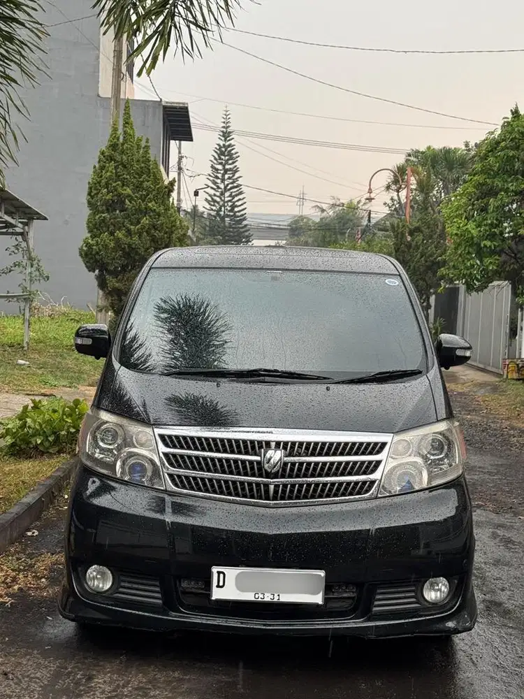 Toyota Alphard 2004