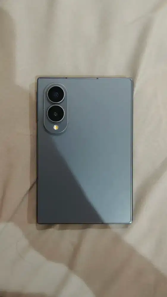 Samsung Galaxy Z Fold 8 512GB Graphite Mulus Kaya Baru