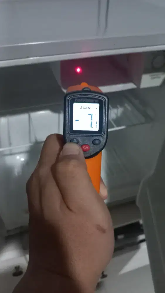 Kulkas mini Panasonic