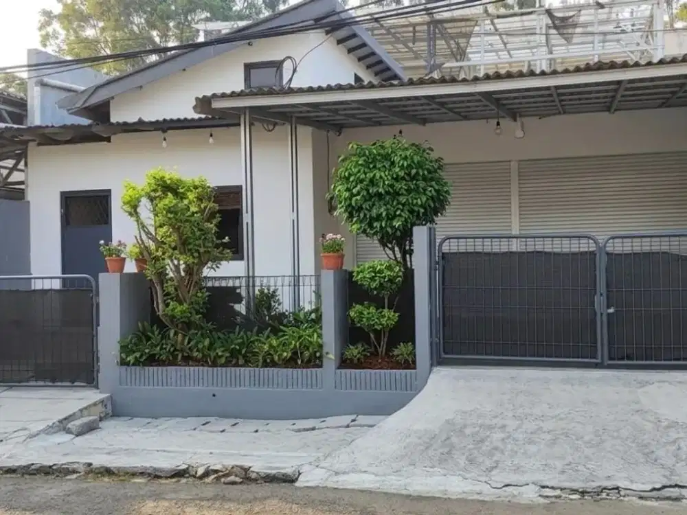 DIJUAL RUMAH GRIYA LOKA LOKASI STRATEGIS Hadap Utara