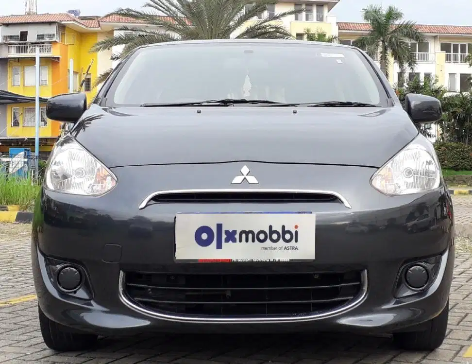 TDP 5, JT Mitsubishi Mirage 1.2 GLS Bensin-AT Hitam 2015