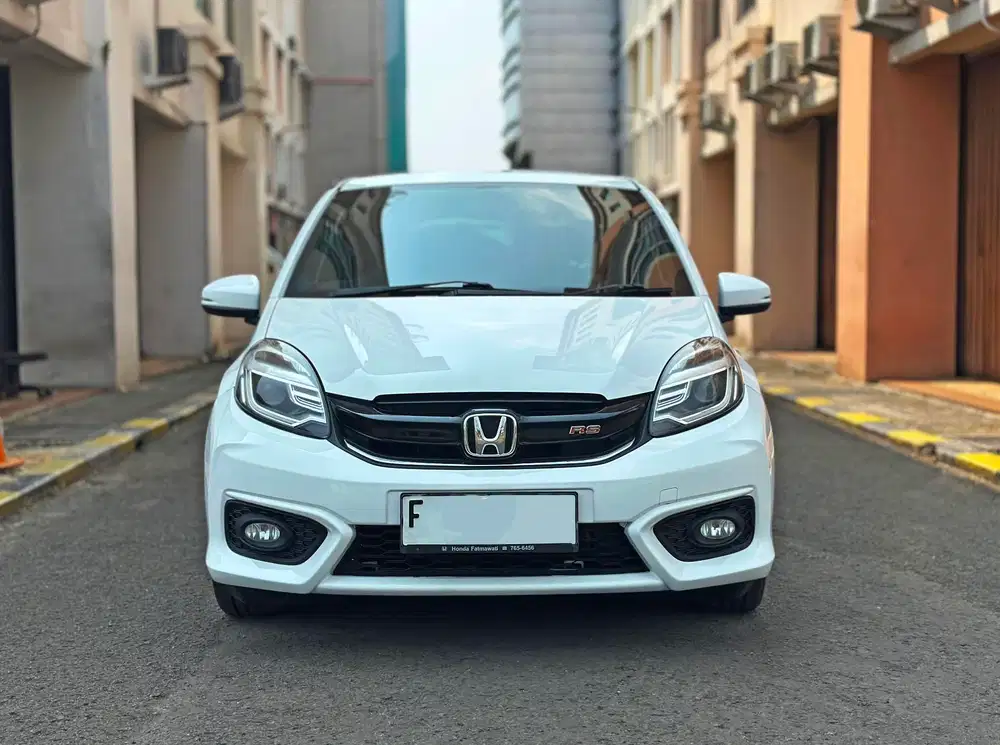 DP minim Brio RS matic 2017 cvt putih honda facelift new