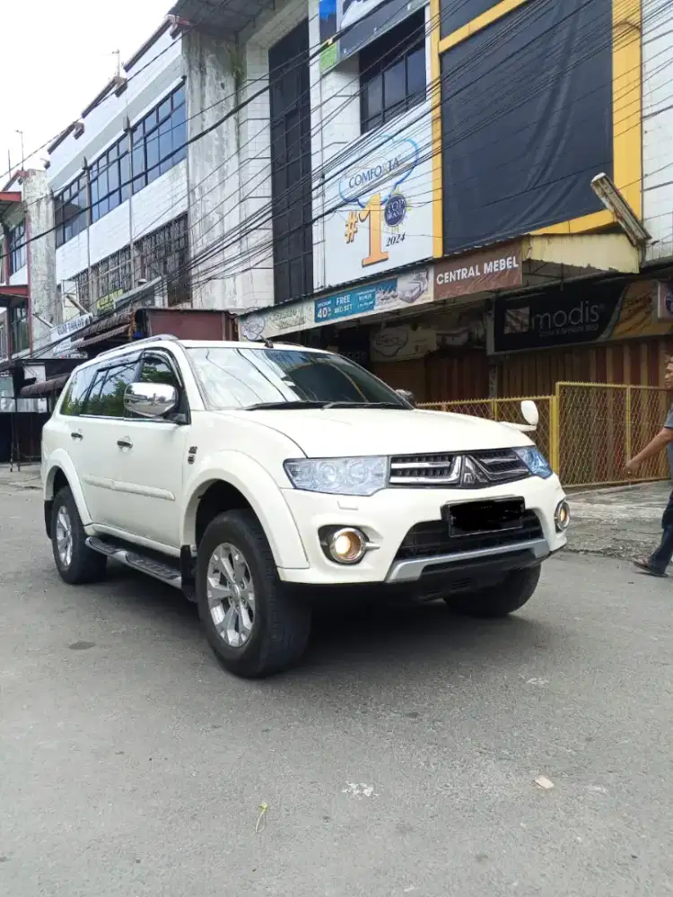 pajero sport DAKAR vgt a/t 2014