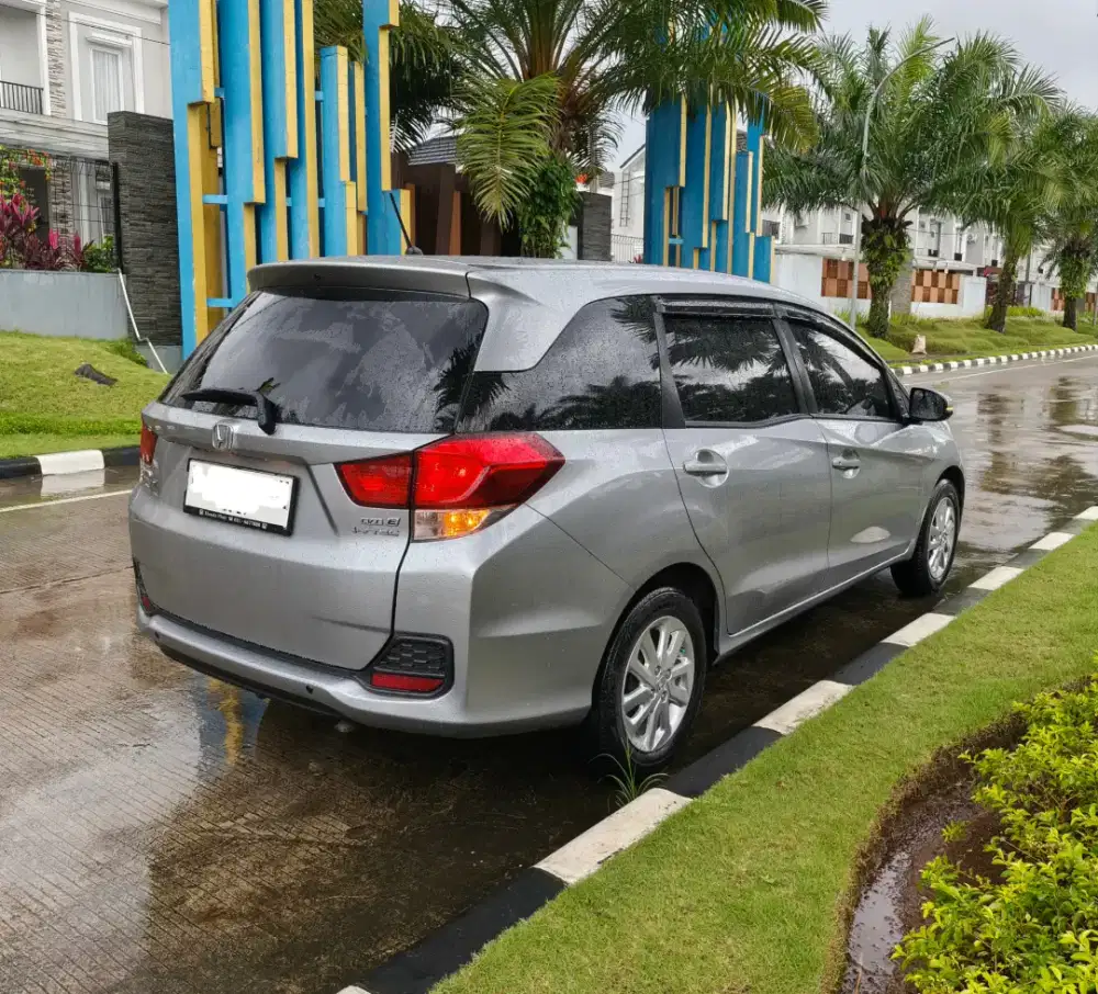 Honda New Mobilio 1.5 E matic tahun 2016