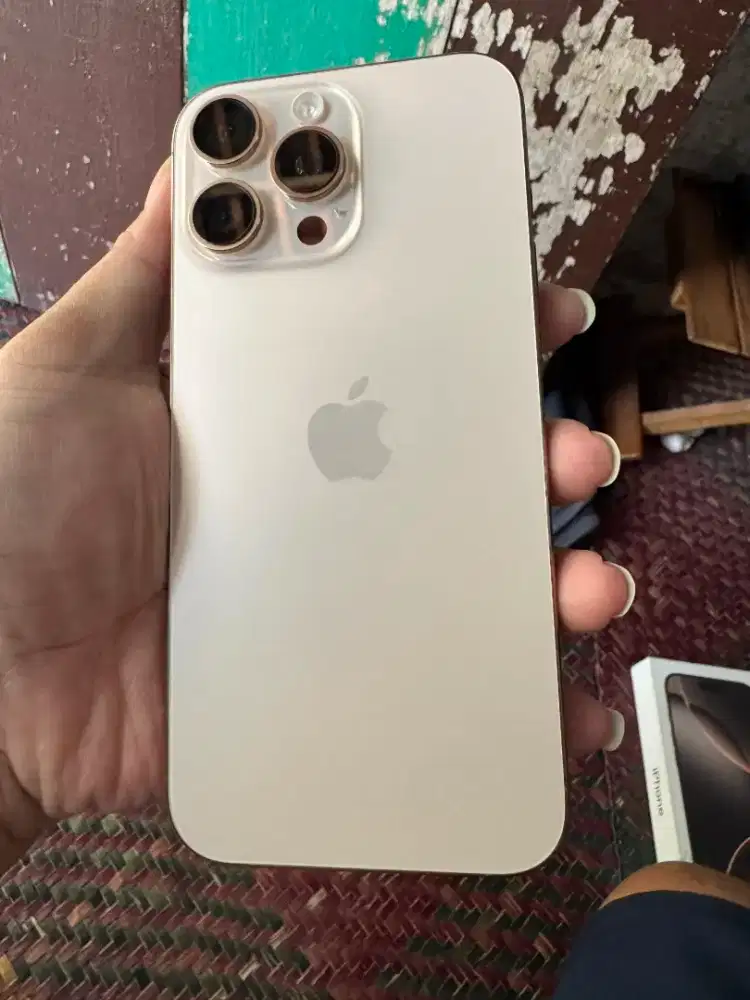 Iphone 16 PROMAX LIKE NEW RESMI