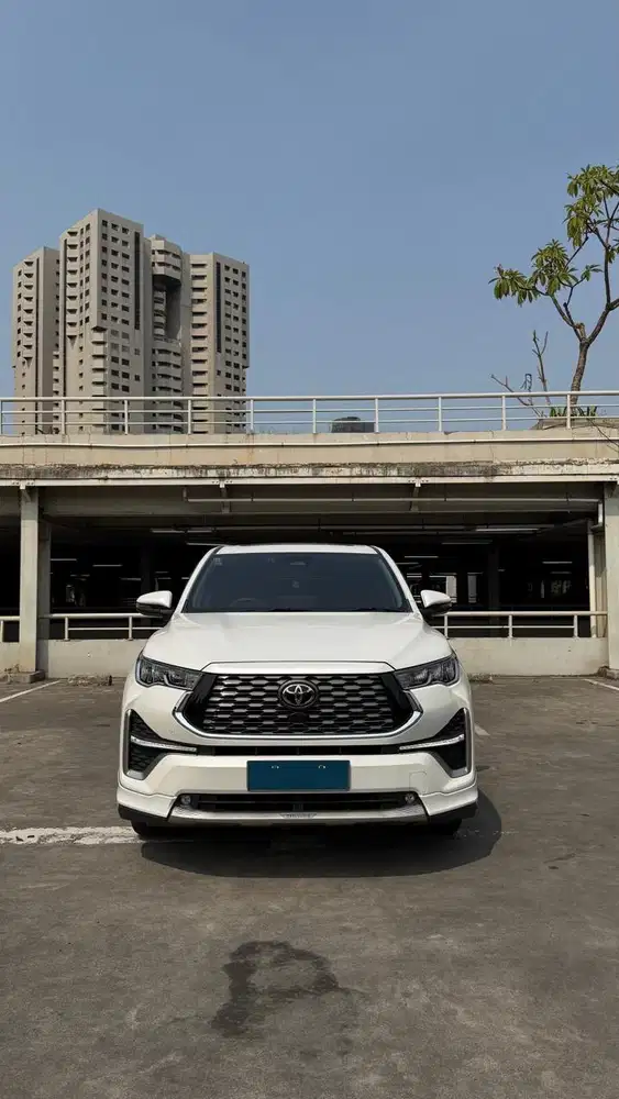 Innova Zenix Q Hybrid 2.0 Modelista TSS 2 RSE Panoramic NIK 2025