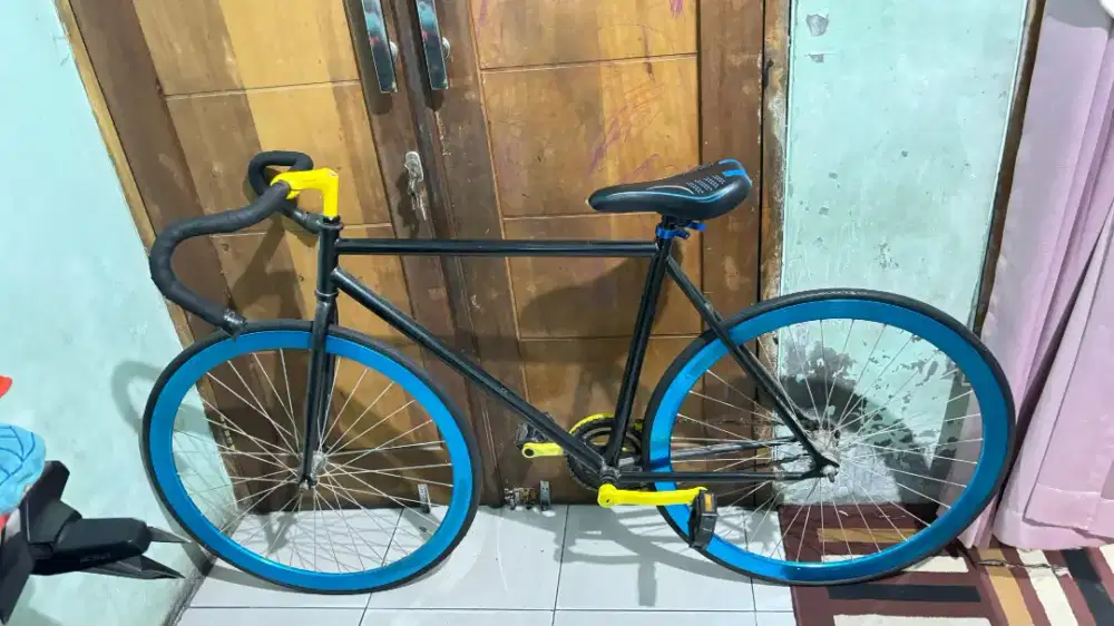 Sepeda pixi, baru 2 kali pemakaian.