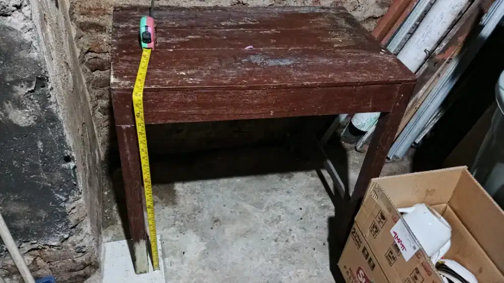3 meja kayu gratiz