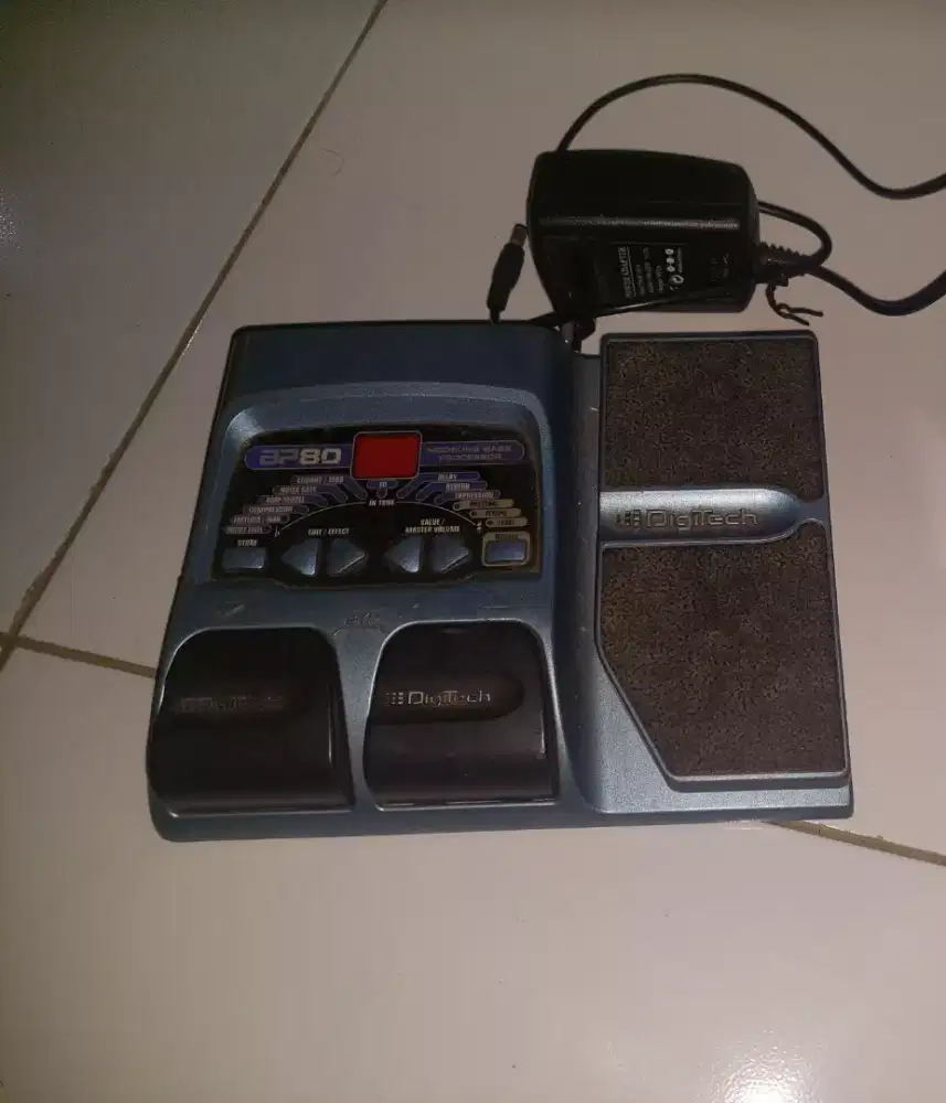 Efek bass digitech bp80