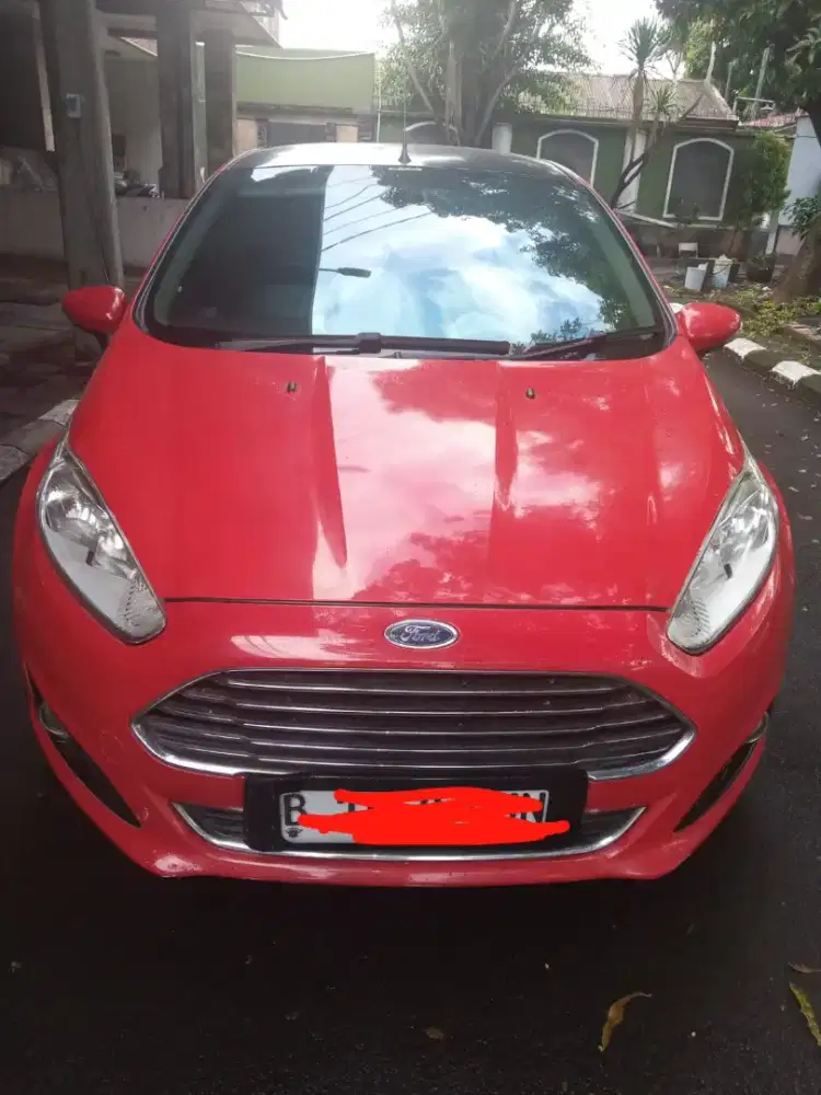 Jual Mobil Ford Fiesta 2014