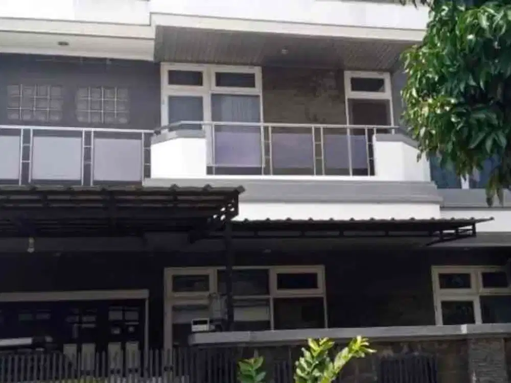 RUMAH 2 lantai TAMAN MODERN CAKUNG JAKARTA TIMUR
