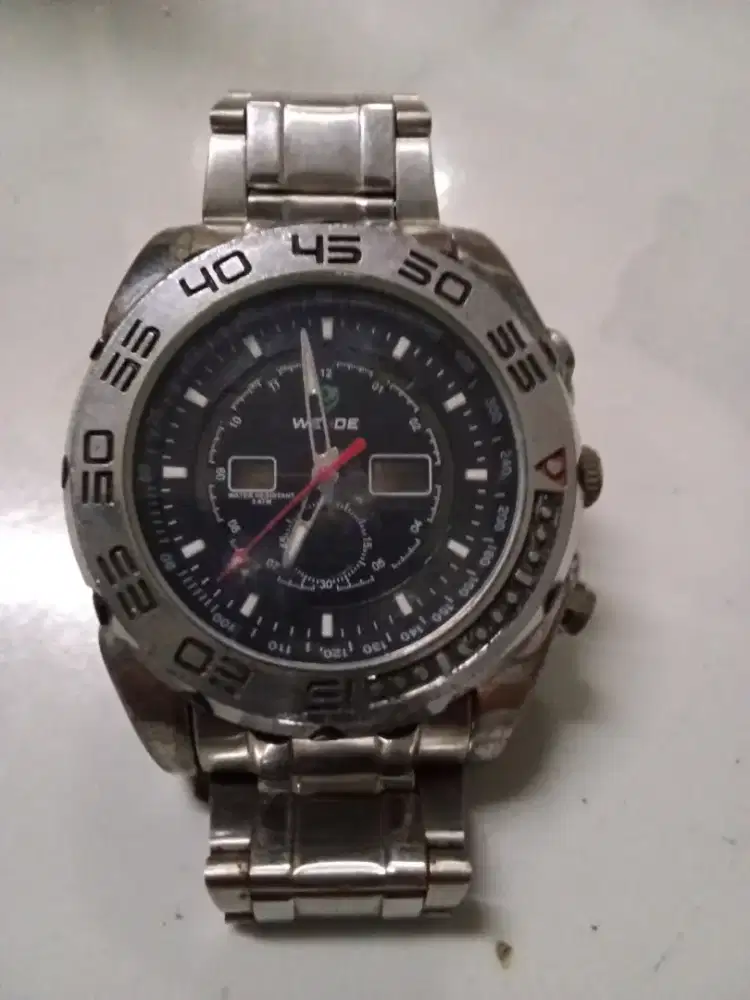Jam tangan merk weide