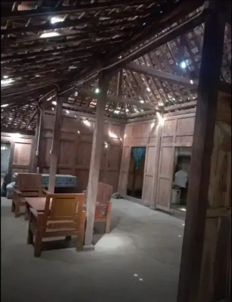 Joglo Limasan Kayu jati alam antik