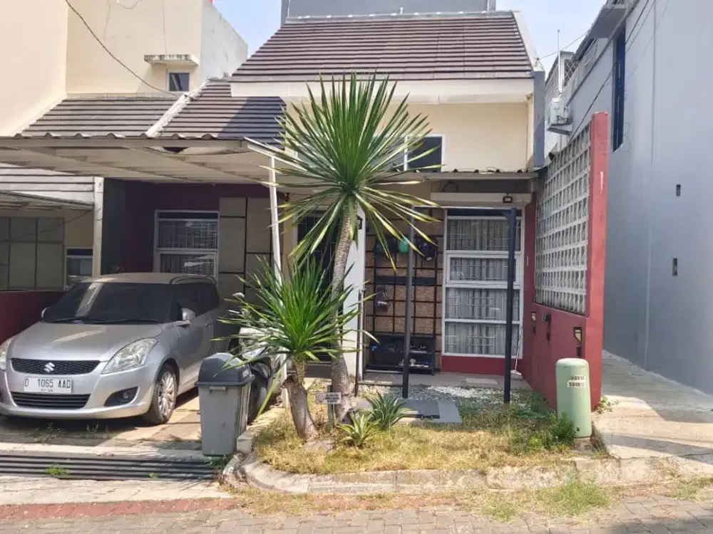 DISEWAKAN RUMAH TERAWAT NYAMAN & ASRI DI CLUSTER PASIR LAYUNG PADASUKA KOTA BANDUNG