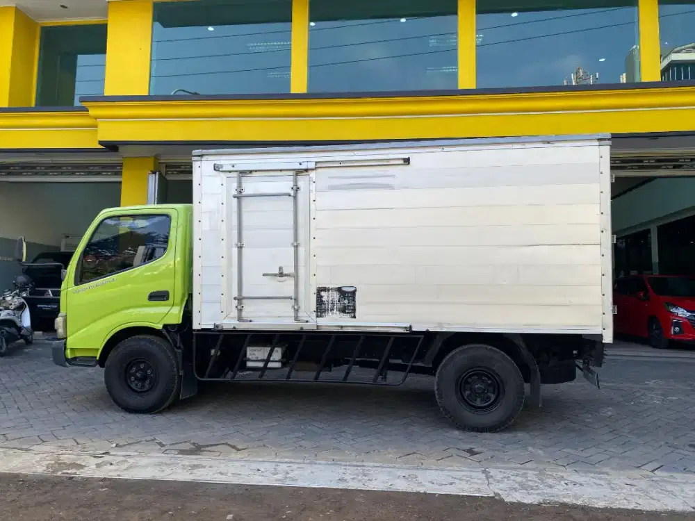 Truk Hino 4rdLong Th2011 Box Jumbo(Kir resmi)