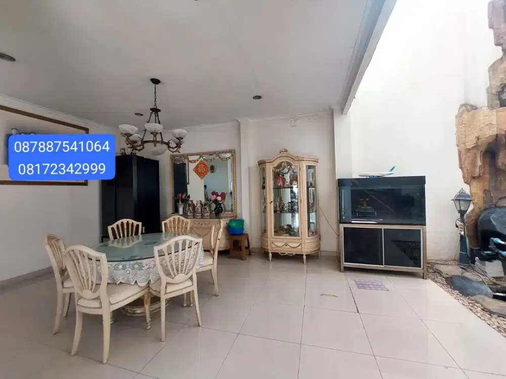 Rumah 2 Lantai di Janur Indah Kelapa Gading Siap Huni Row Jalan 3 mobil lega