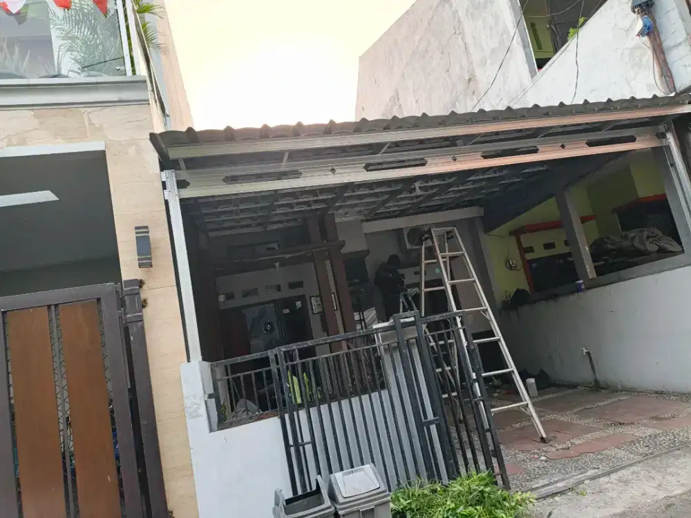 Kanopi baja ringan