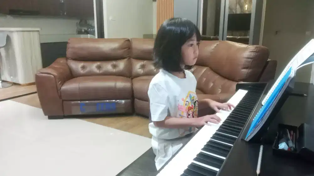 Les Privat PIANO Keyboard , gitar , biola Anak Dan Dewasa Bandung