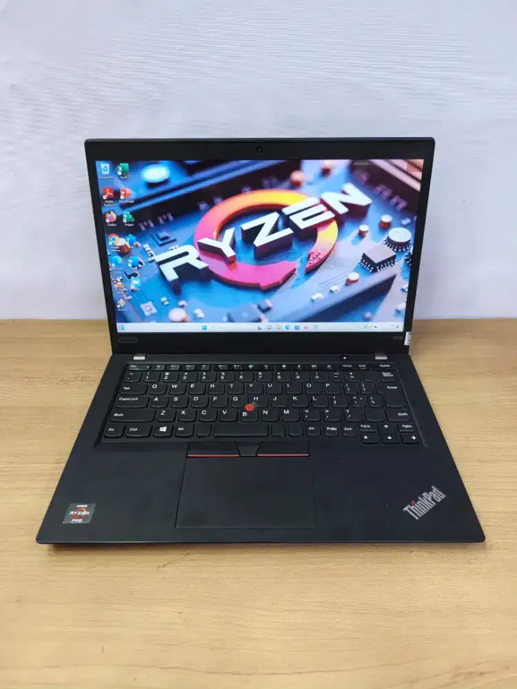 Lenovo thinkpad x395 AmD Ryzen 5 3500u Ram 8GB SSD 256GB