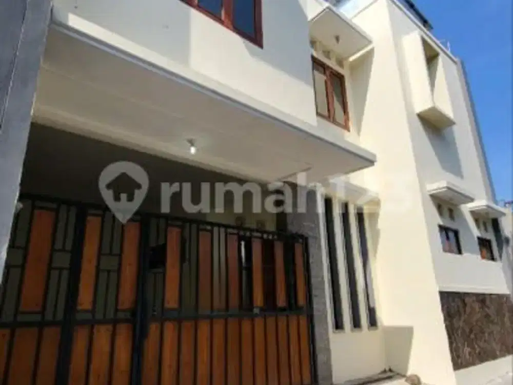 Rumah Kontemporer Daerah Penumping Solo