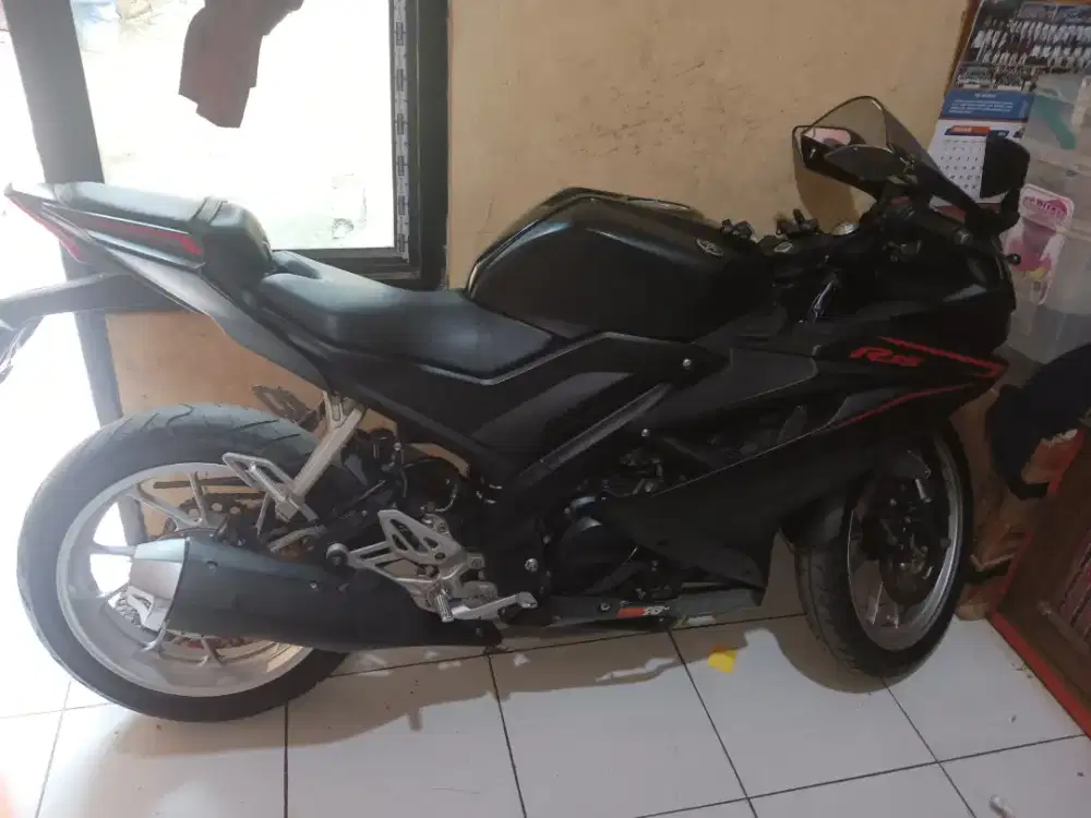 R15 th 2018 komplit