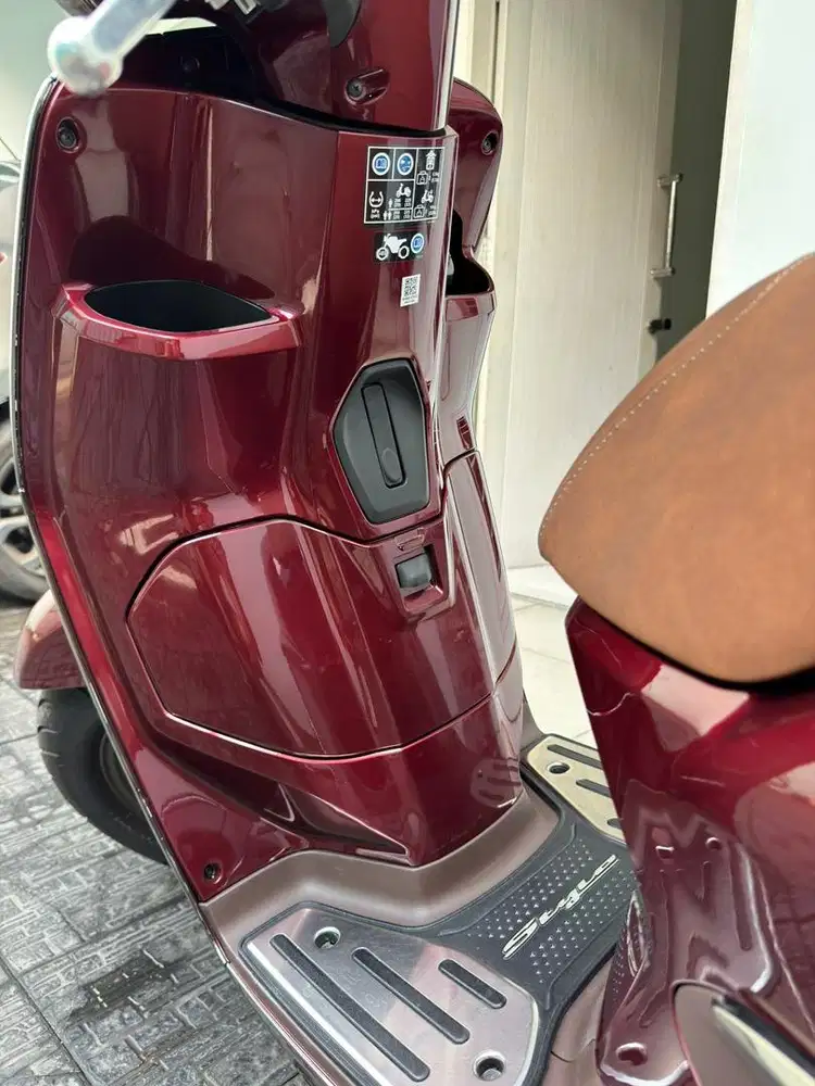 Honda Stylo 160 ABS SE Burgundy