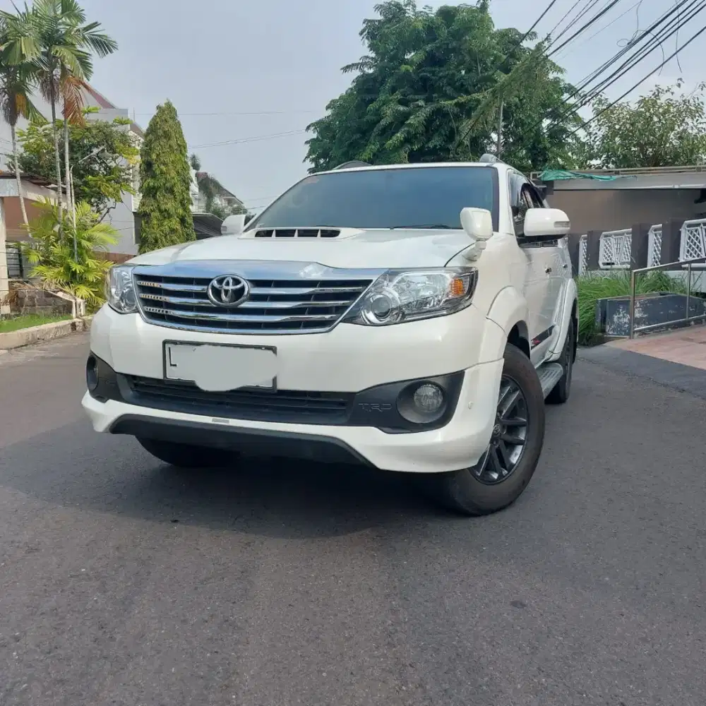 Fortuner VNT Trd 2013 sudah model 2014 2015 Putih Met  Plat L  Tg1