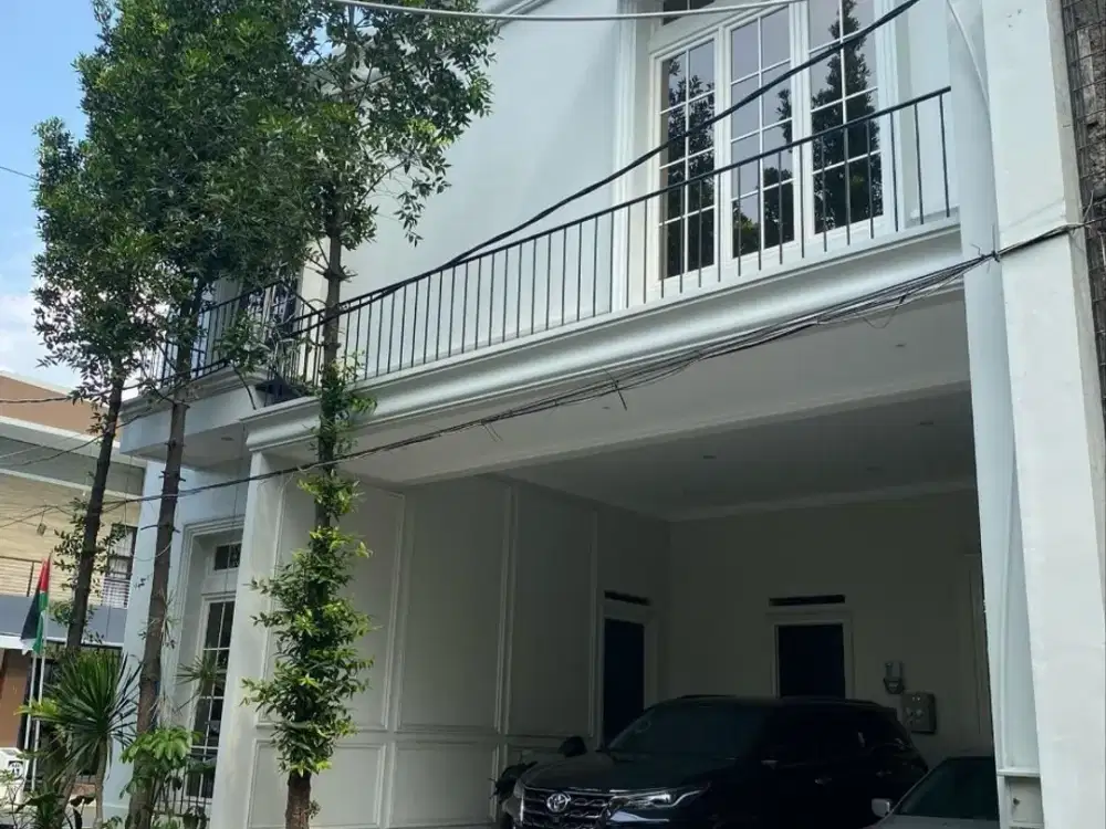 Dijual Rumah Mewah Posisi Hook di Cluster Arcamanik