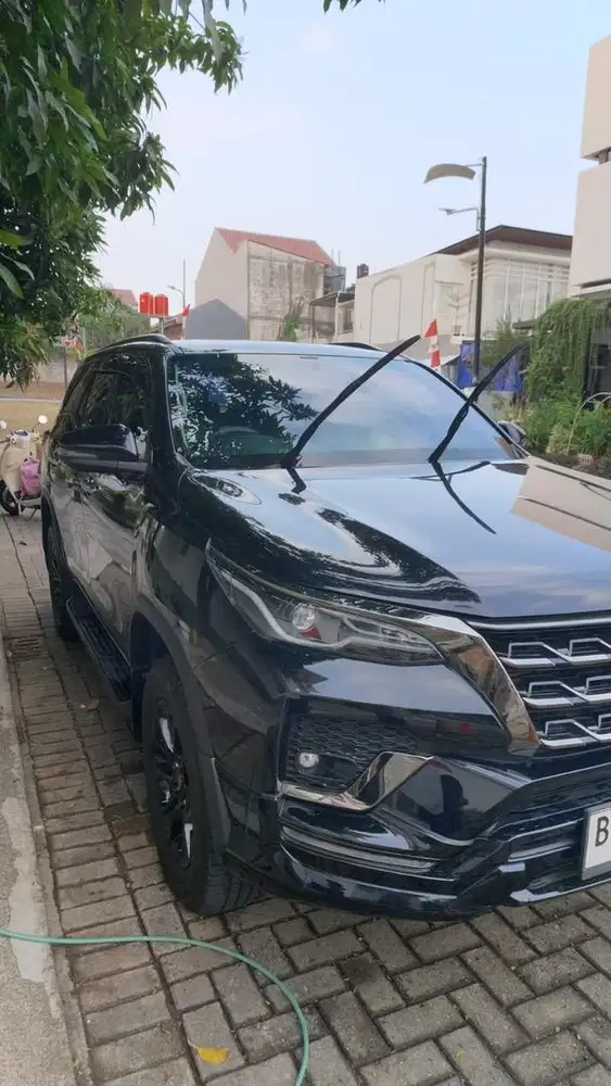 Fortuner GR 2,8 AT
