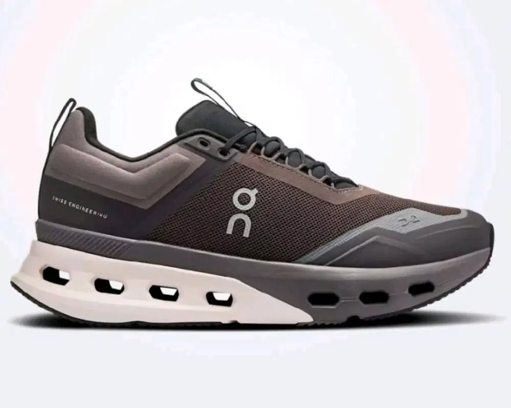 Sepatu On Cloudnova women
