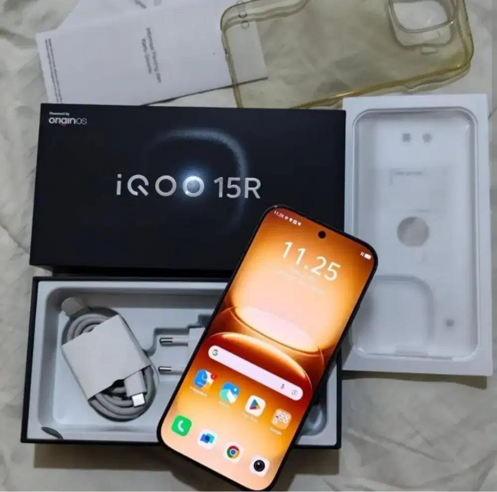 IQOO 15r 8/256gb mulus fullset